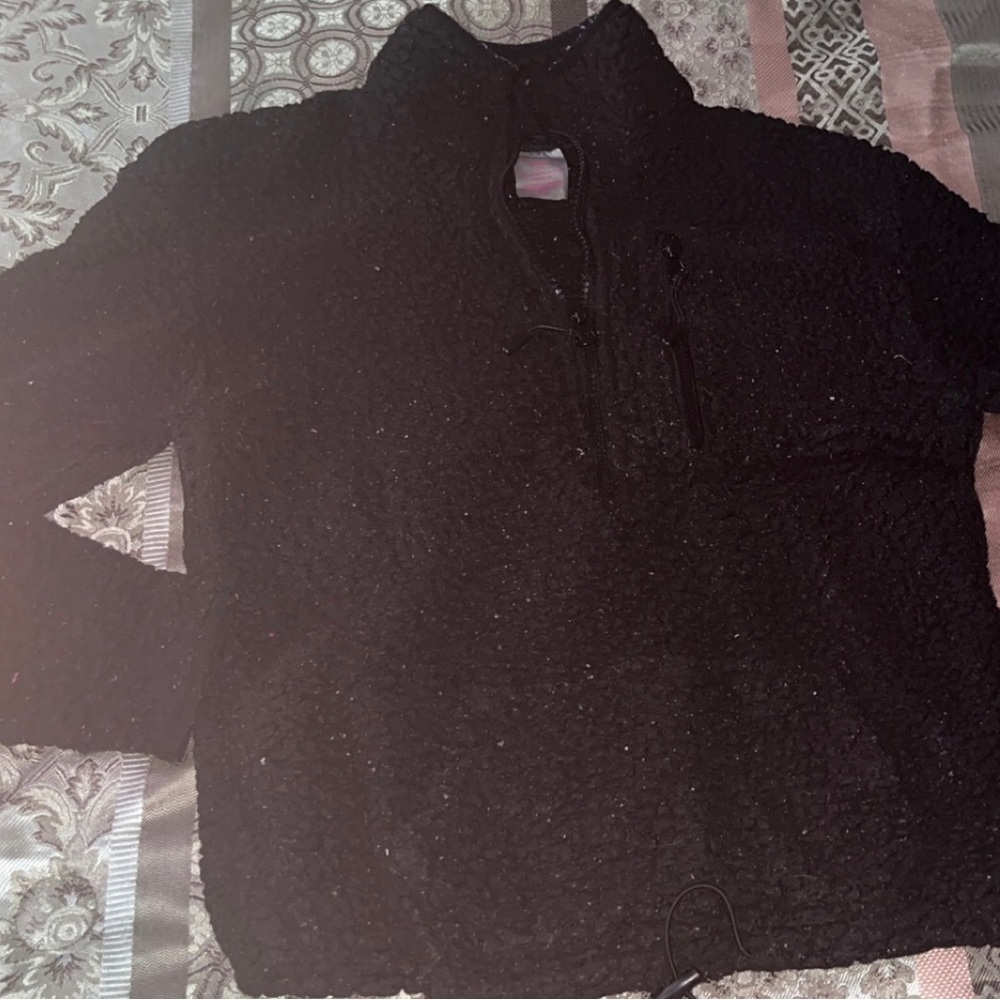 Black Woven  Pull Over